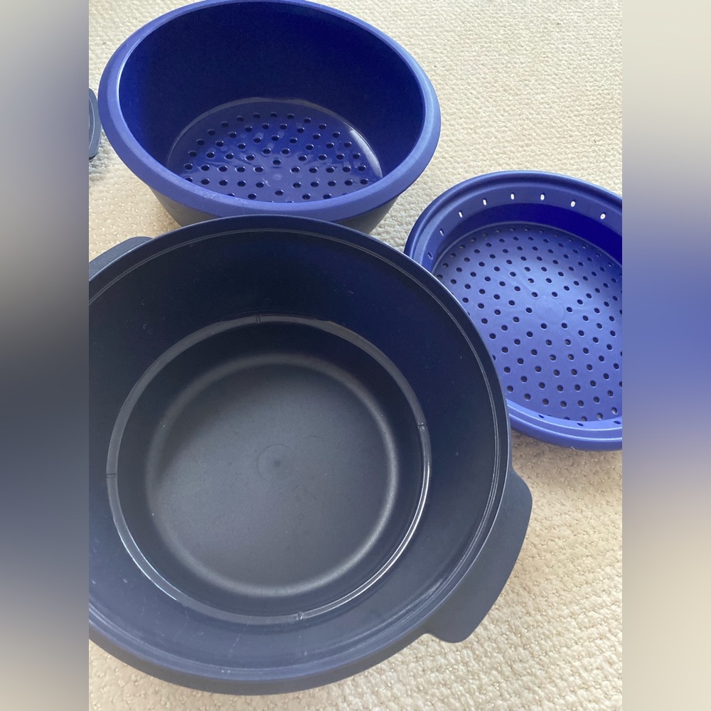 Tupperware Multi-Cooker - Picture 6 of 8